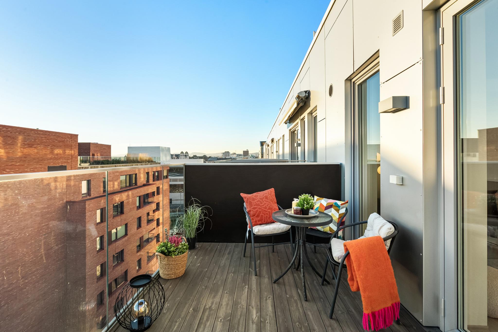 Fantastisk utsikt mot Operaen, Akerselva og byen.